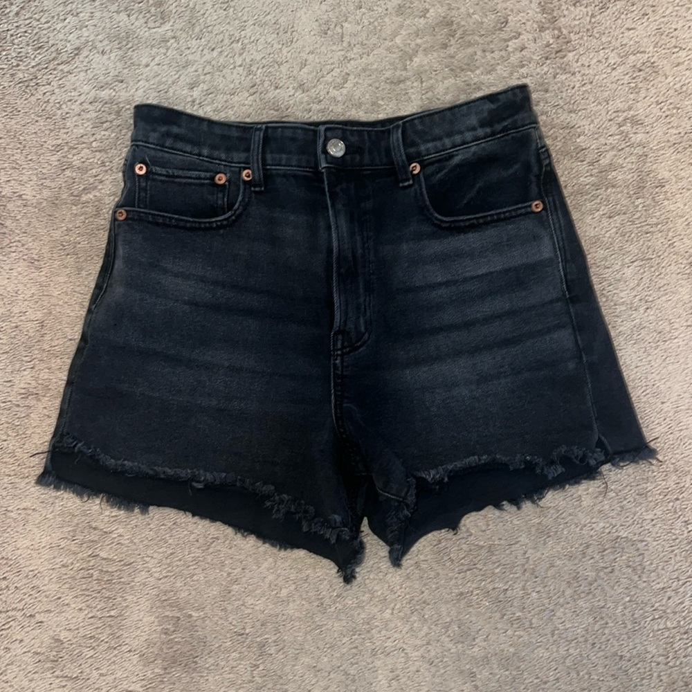 American Eagle black shorts